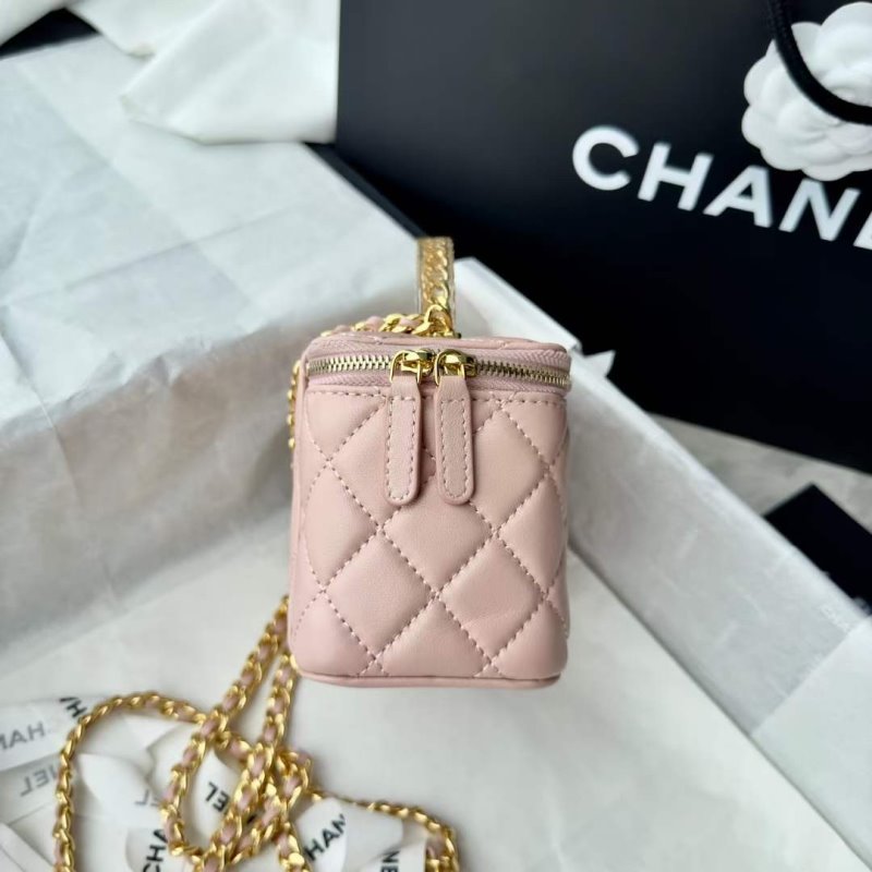 Chanel Makeup Box BG030572