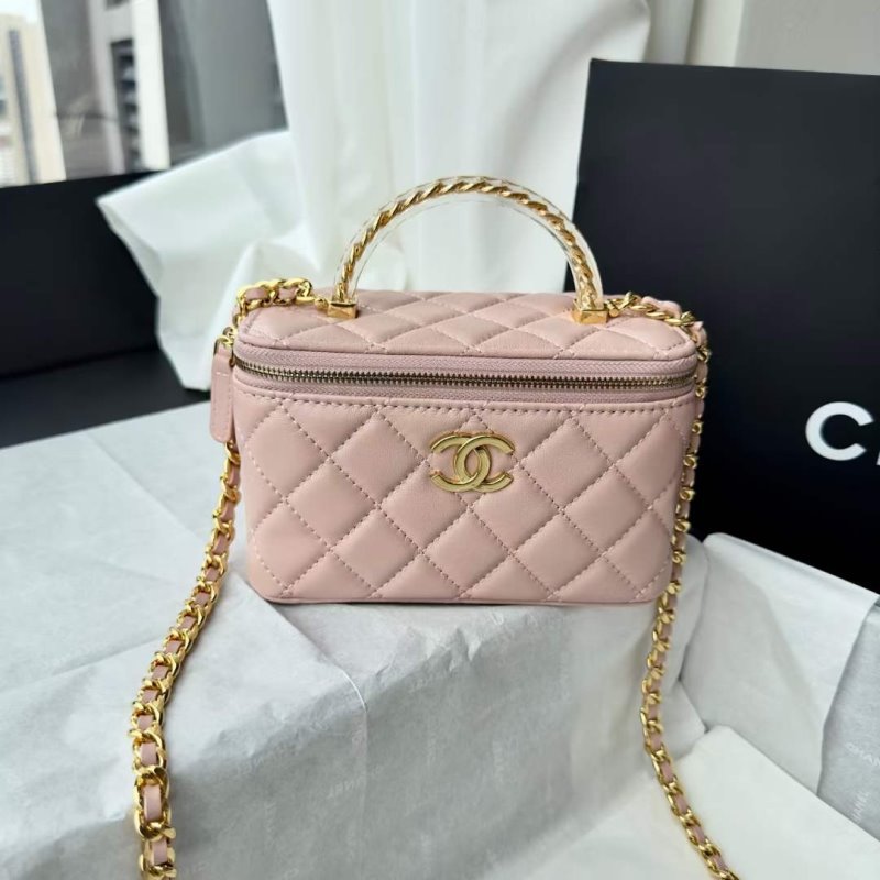 Chanel Makeup Box BG030572