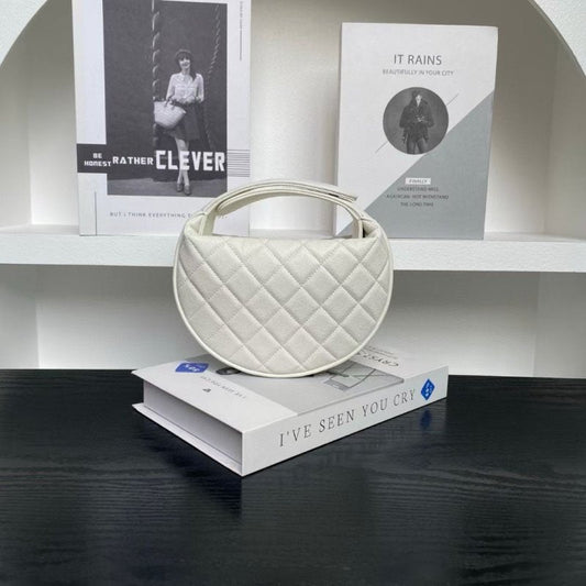Chanel Moon Bag BG0525107