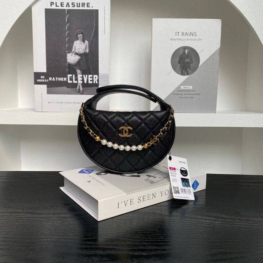 Chanel Moon Bag BG0525109