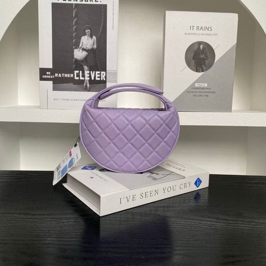 Chanel Moon Bag BG0525111