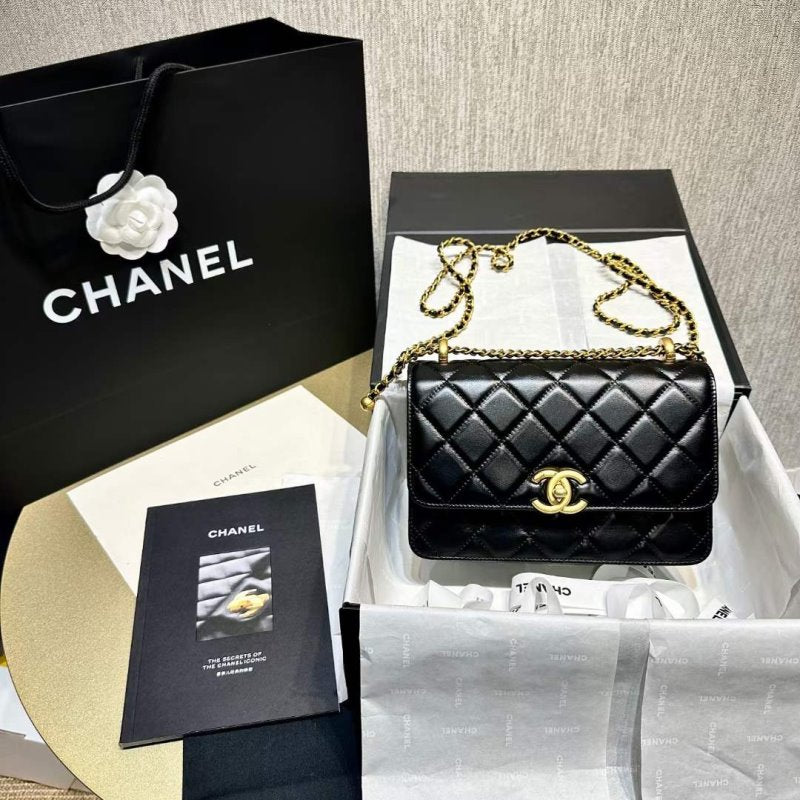 Chanel Shoulder Bag BG030578