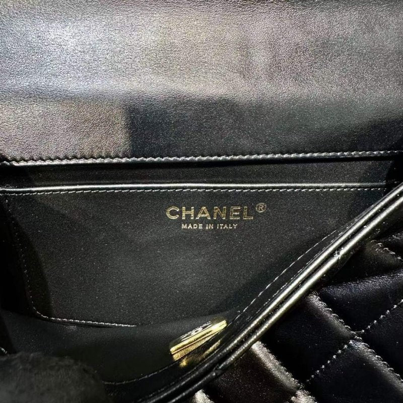 Chanel Shoulder Bag BG030578