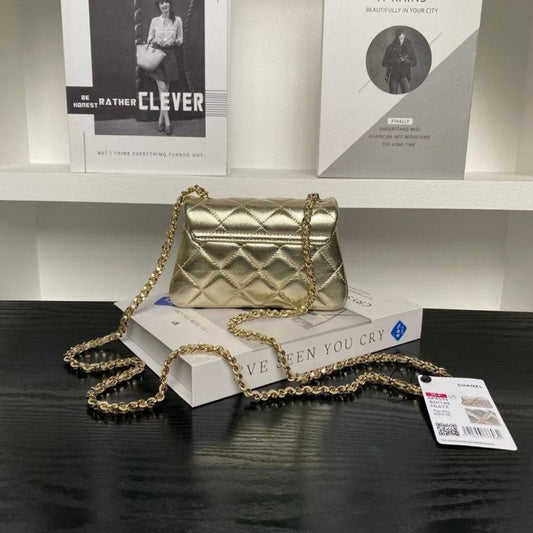 Chanel Small Chain Hand Bag BG0525119