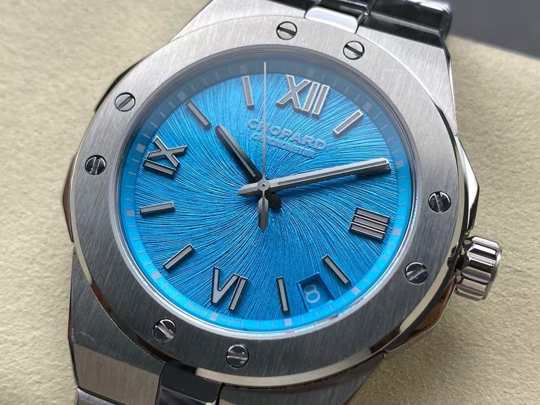 Chopard Alpine Eagle Snow Mountain Wrist Watch WTJN25132
