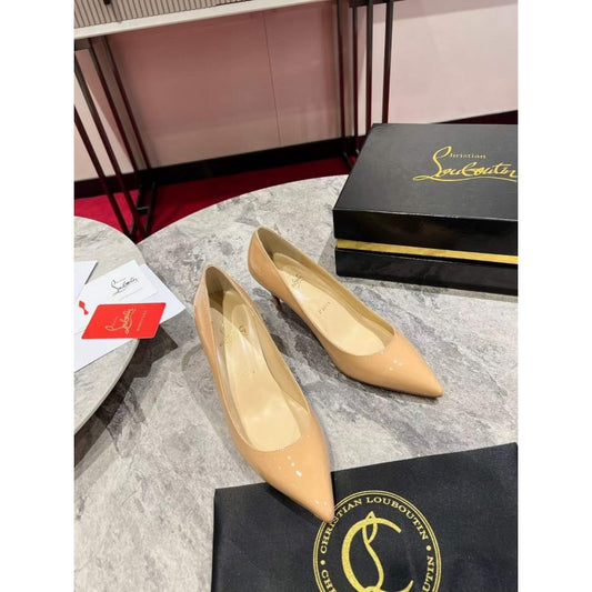Christian Louboutin Pointy Classic Shoes SH010121