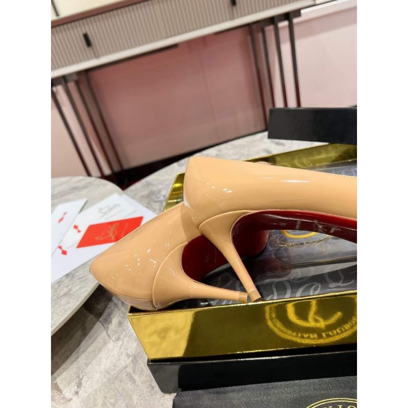 Christian Louboutin Pointy Classic Shoes SH010121