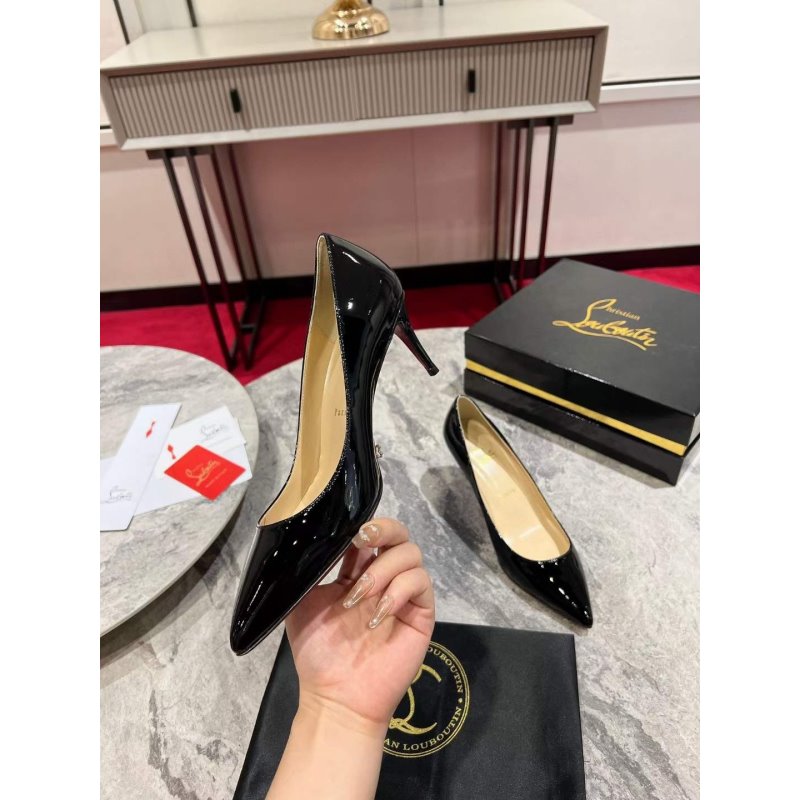 Christian Louboutin Pointy Classic Shoes SH010125