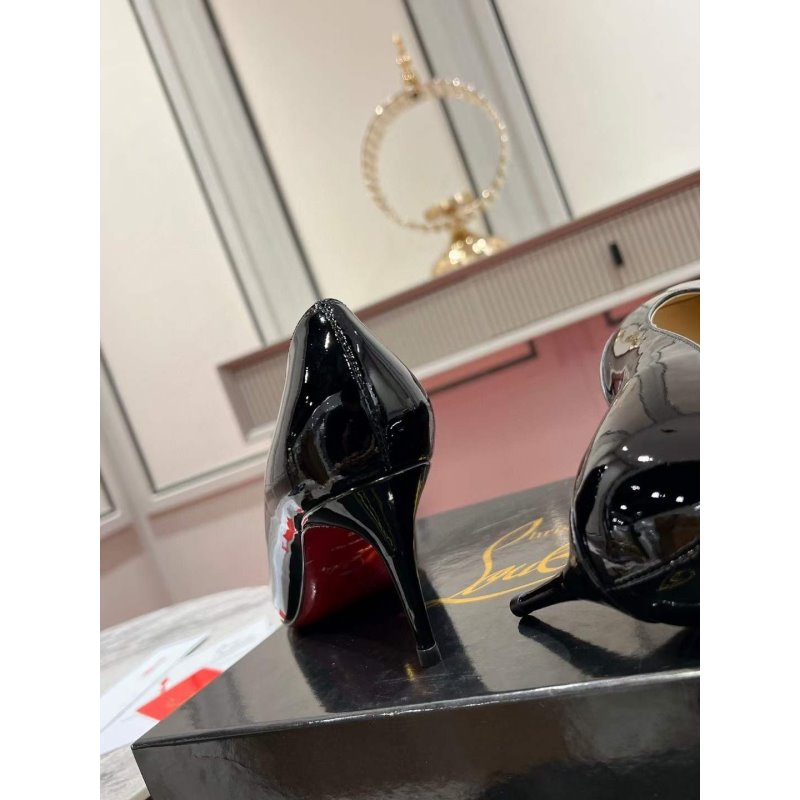 Christian Louboutin Pointy Classic Shoes SH010125