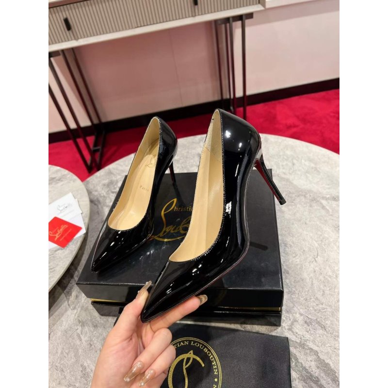Christian Louboutin Pointy Classic Shoes SH010126