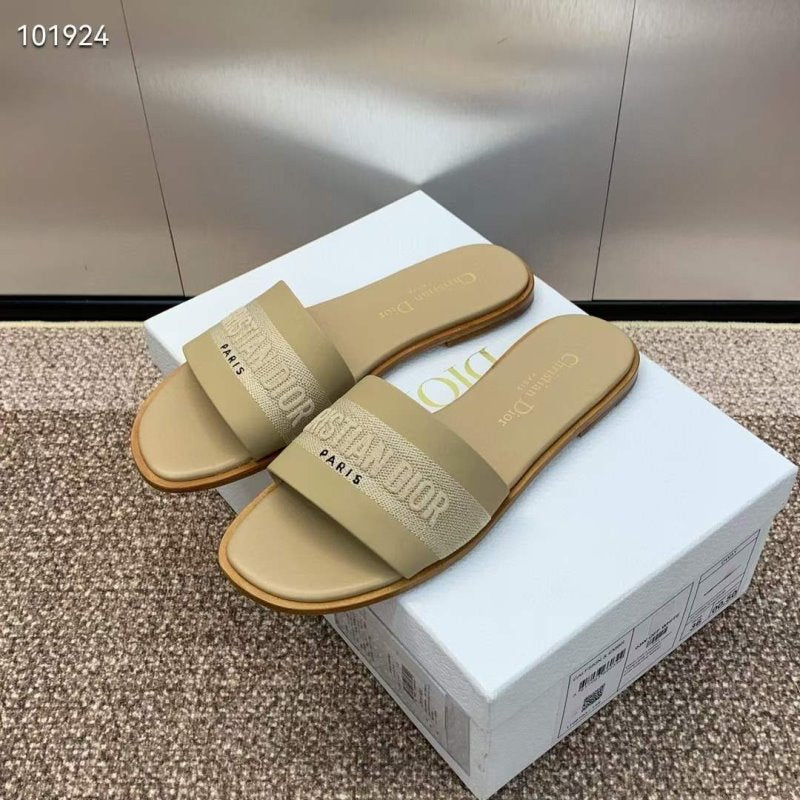 Dior CD Embroidery Sandals SH010140