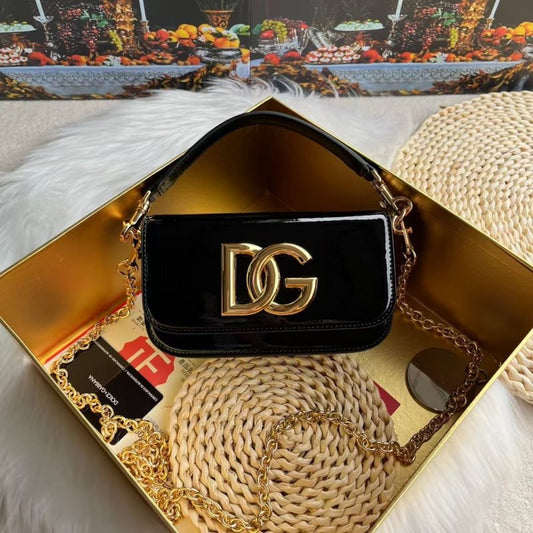 Dolce and Gabbana Hand Bag BG0525153