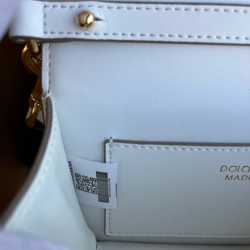 Dolce and Gabbana Hand Bag BG0525154