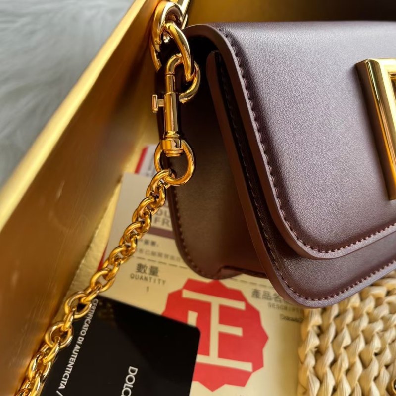 Dolce and Gabbana Hand Bag BG0525156
