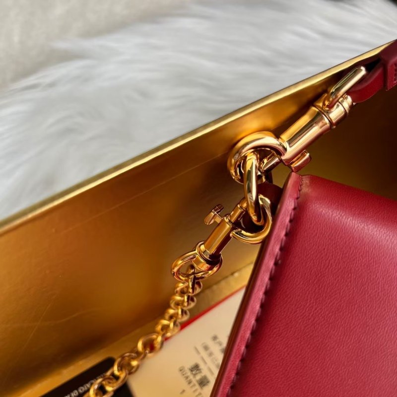Dolce and Gabbana Hand Bag BG0525157