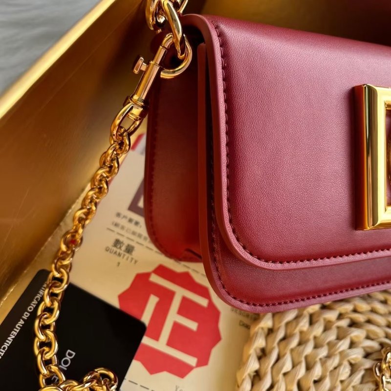 Dolce and Gabbana Hand Bag BG0525157