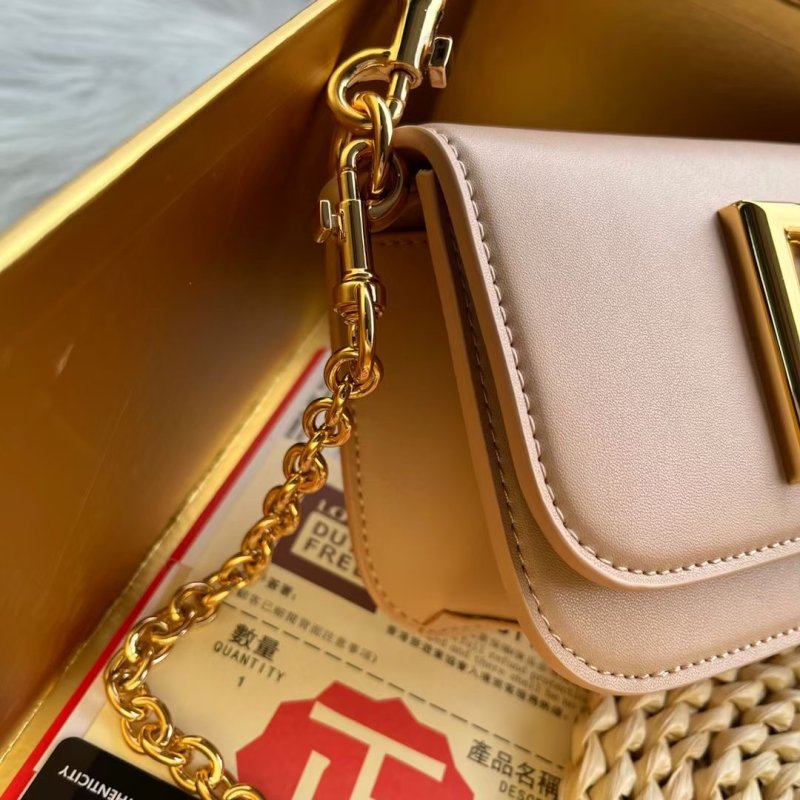 Dolce and Gabbana Hand Bag BG0525158
