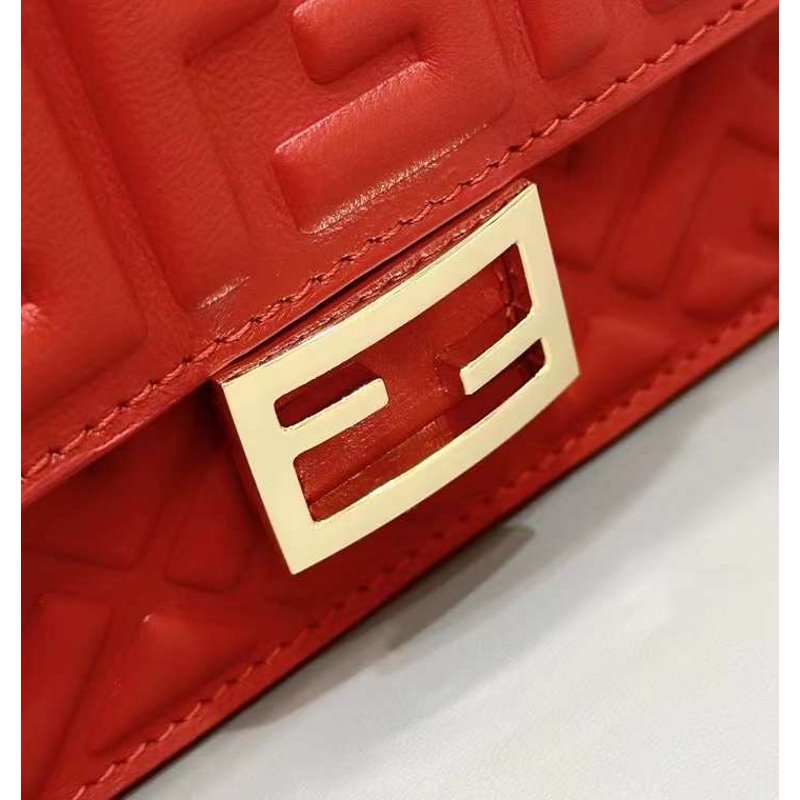 Fendi Baguette Chain Wallet BG02994