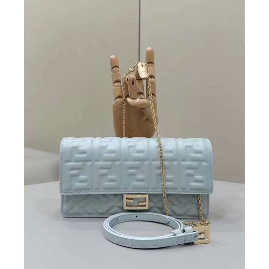 Fendi Baguette Chain Wallet BG02995