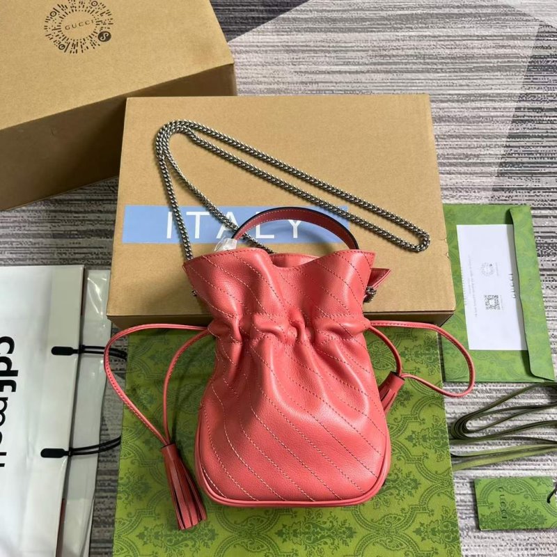 Gucci GG Blondie Bucket Bag WB001303