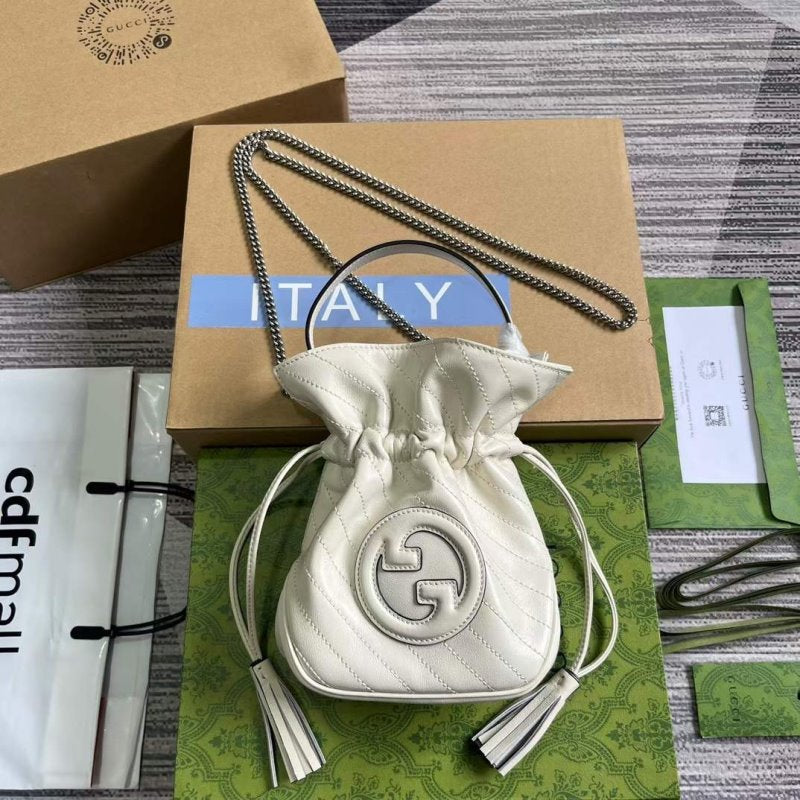 Gucci GG Blondie Bucket Bag WB001304