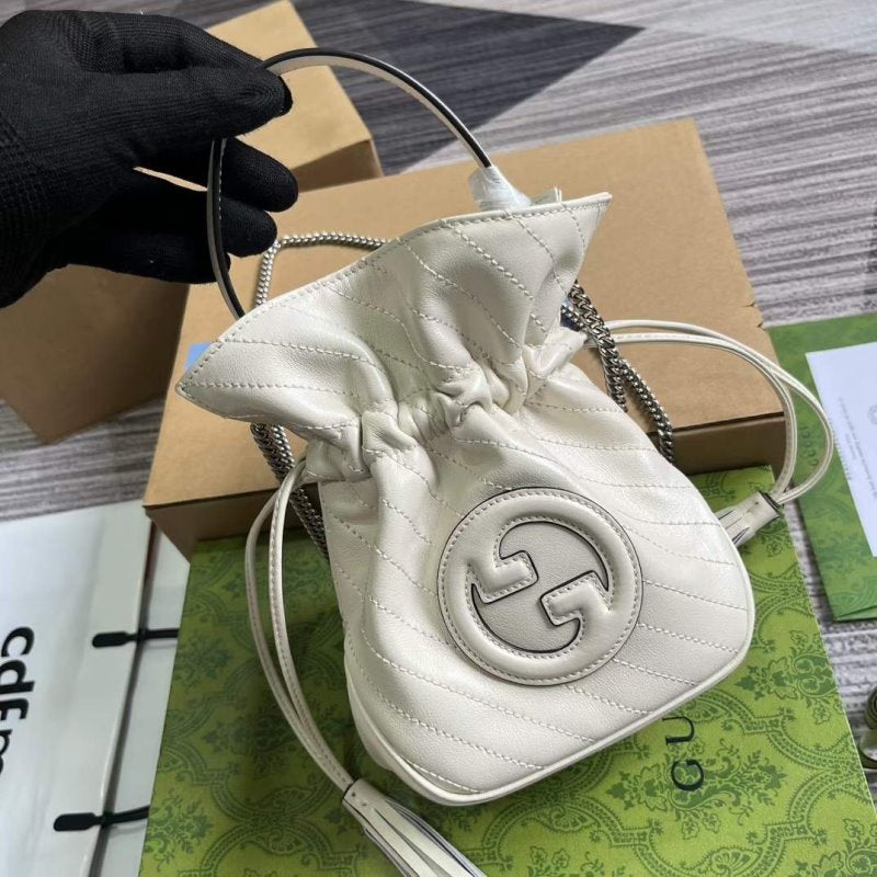 Gucci GG Blondie Bucket Bag WB001304