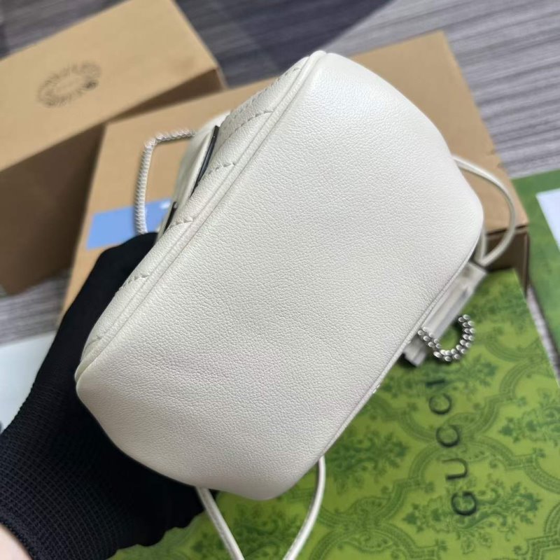 Gucci GG Blondie Bucket Bag WB001304