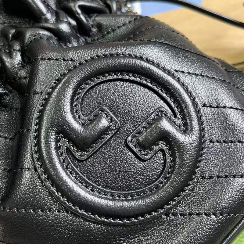 Gucci GG Blondie Bucket Bag WB001305