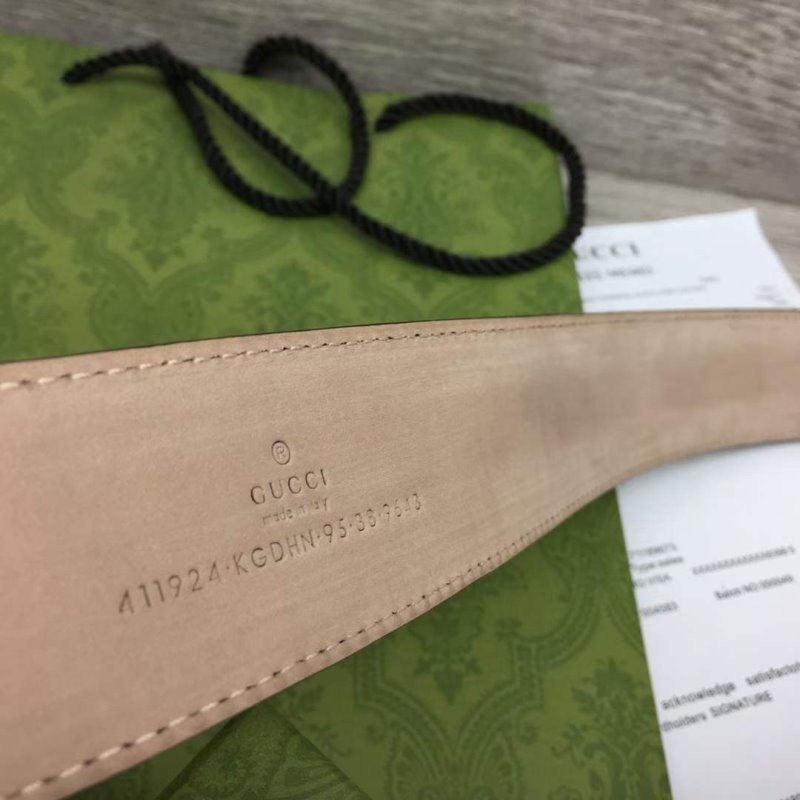 Gucci GG Buckle Double sided Belt WB001081