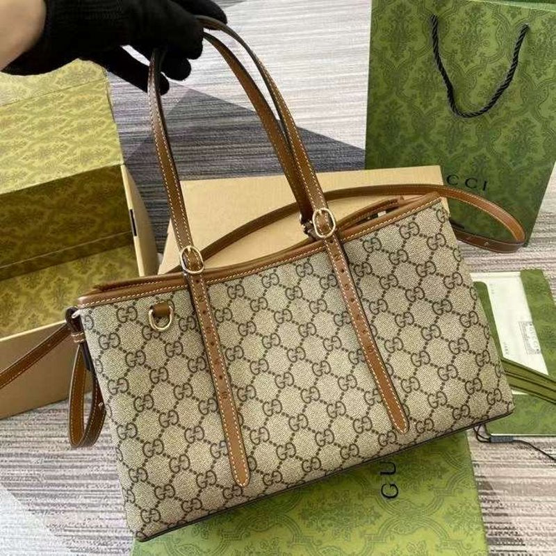 Gucci GG Shoulder Bag BG030594