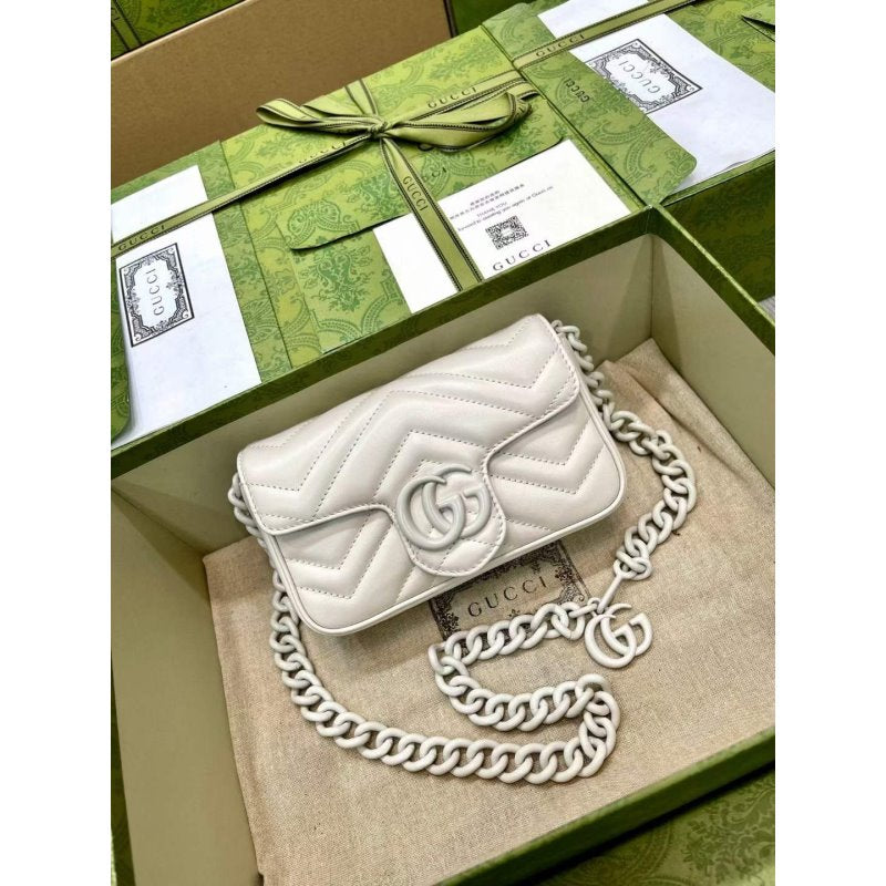 Gucci Gucci Marmont Chain Mini Bag BG02219