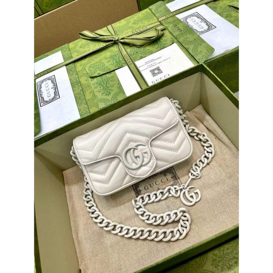 Gucci Gucci Marmont Chain Mini Bag BG02219