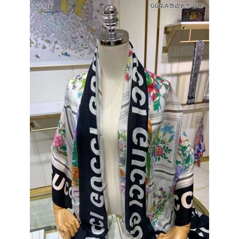 Gucci Polar Wool Scarf SS001240