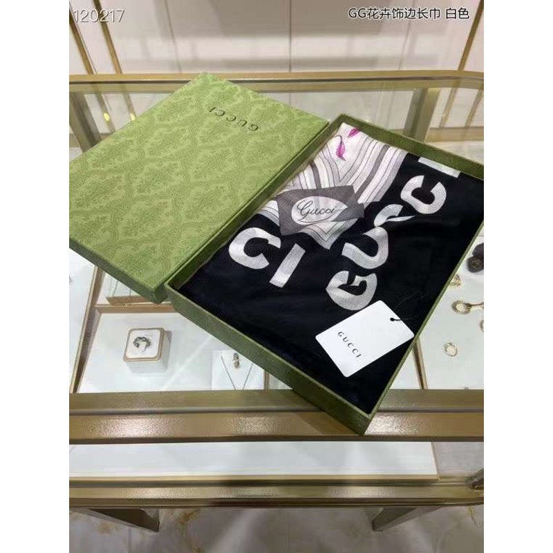 Gucci Polar Wool Scarf SS001240