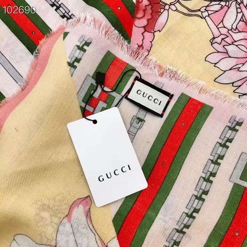 Gucci Wool and Silk Square Scarf SS001074
