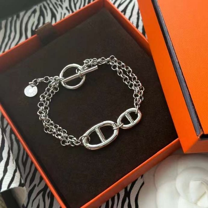 Hermes  Farandole Pig Nose Necklace JWLH0023