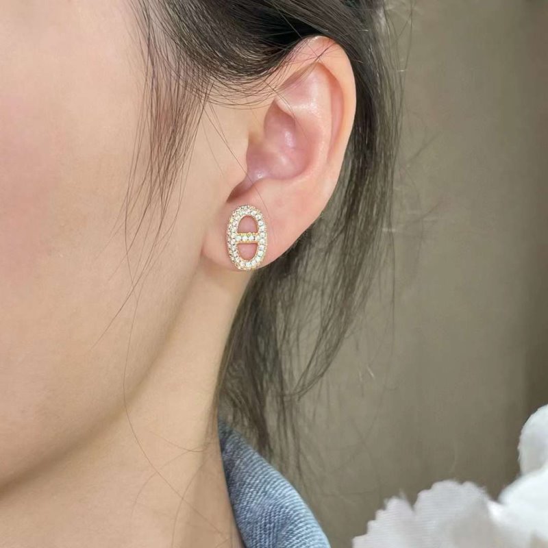 Celine pig purchases nose earrings