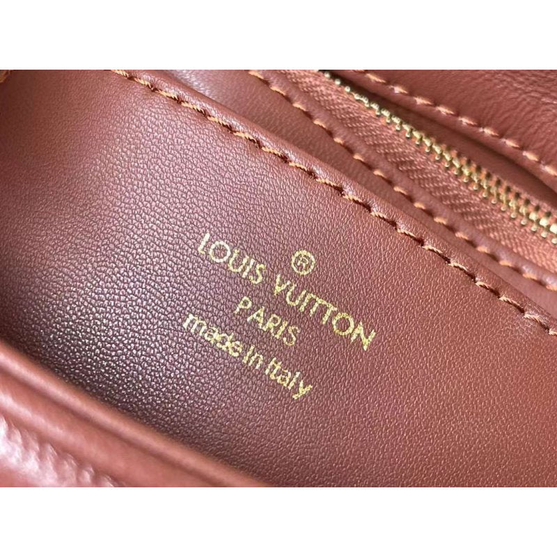 Louis Vuitton MM Malletage Leather Hand Bag BG00002