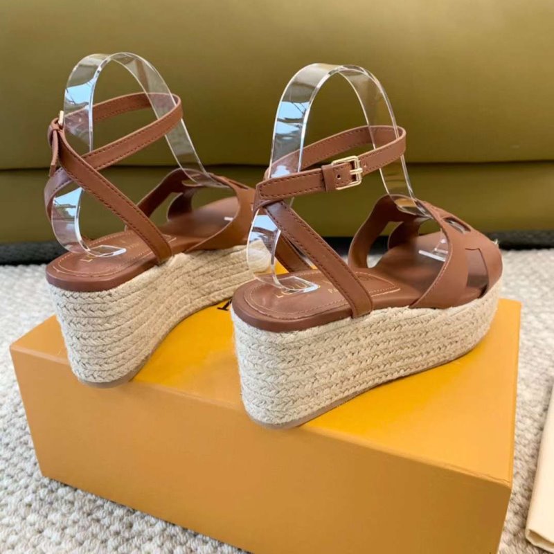Louis Viutton Hollow Straw Wedge Sandals SH010385