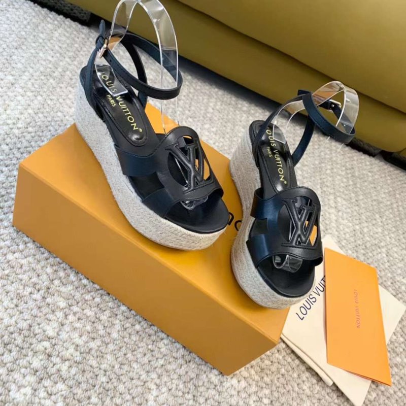 Louis Viutton Hollow Straw Wedge Sandals SH010386