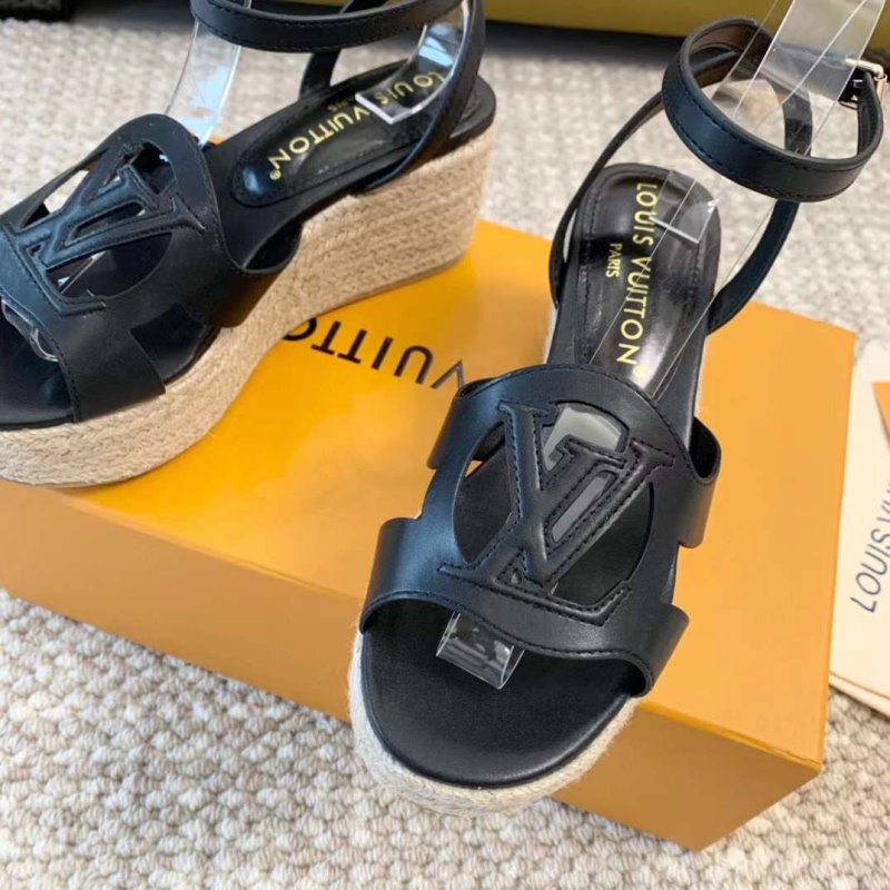 Louis Viutton Hollow Straw Wedge Sandals SH010386