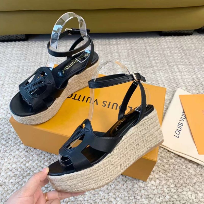 Louis Viutton Hollow Straw Wedge Sandals SH010386