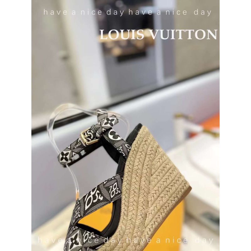 Louis Viutton Hollow Straw Wedge Sandals SH010388