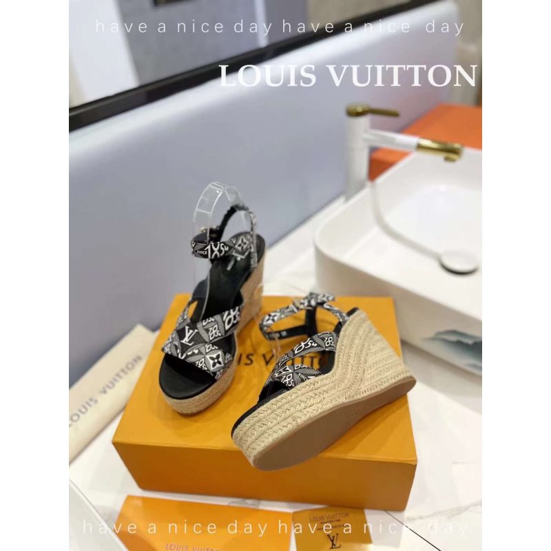 Louis Viutton Hollow Straw Wedge Sandals SH010388