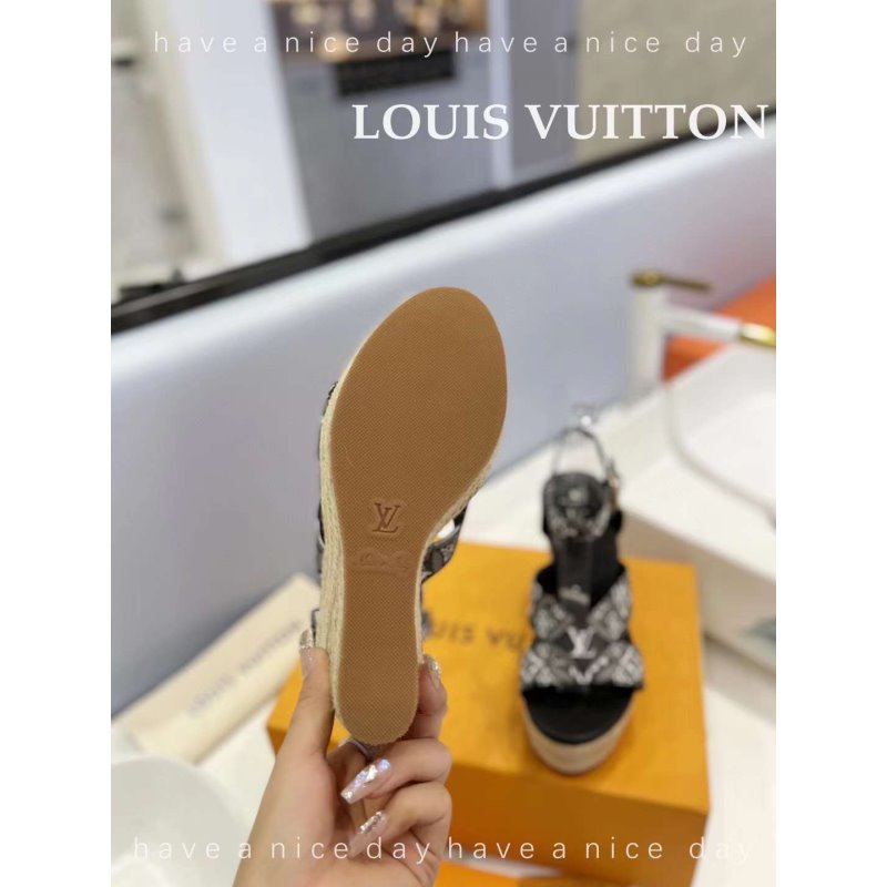 Louis Viutton Hollow Straw Wedge Sandals SH010388