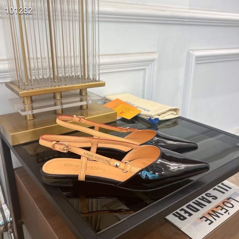 Louis Viutton Pointed Flat Sandals SH010447