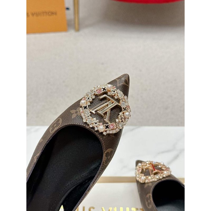 Louis Viutton Pointed Round Buckle Sandals SH010391