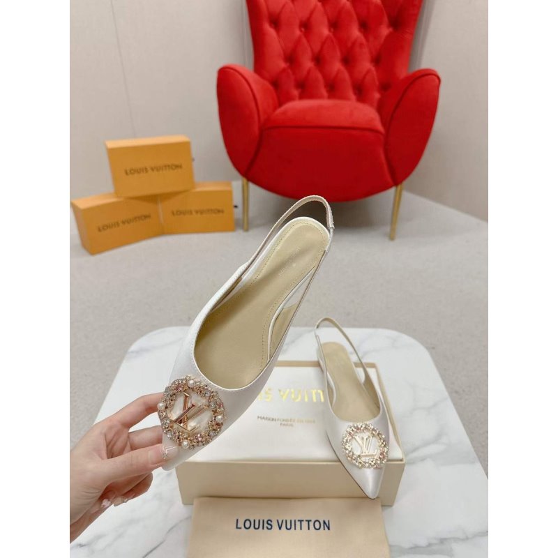 Louis Viutton Pointed Round Buckle Sandals SH010392