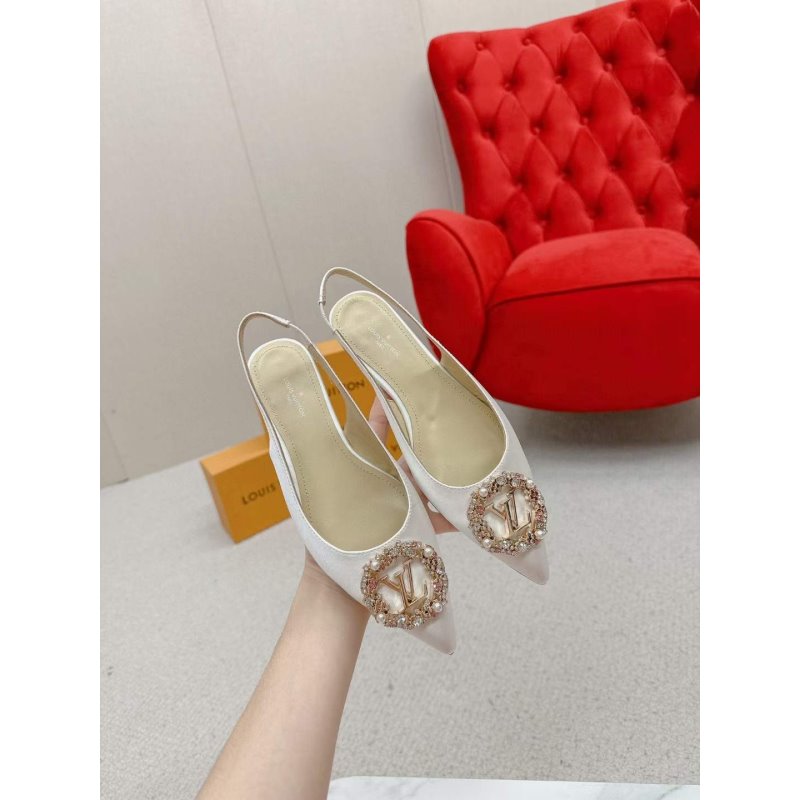Louis Viutton Pointed Round Buckle Sandals SH010392