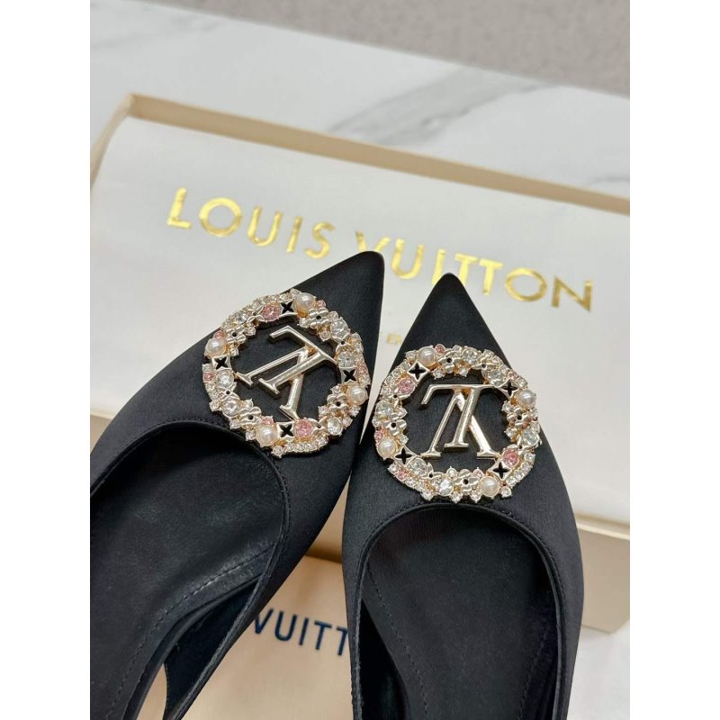 Louis Viutton Pointed Round Buckle Sandals SH010399